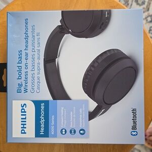 PHILIPS BRAND WIRELESS ON-EAR HEADPHONES